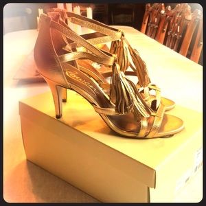 Rowen Gold Drake sandals